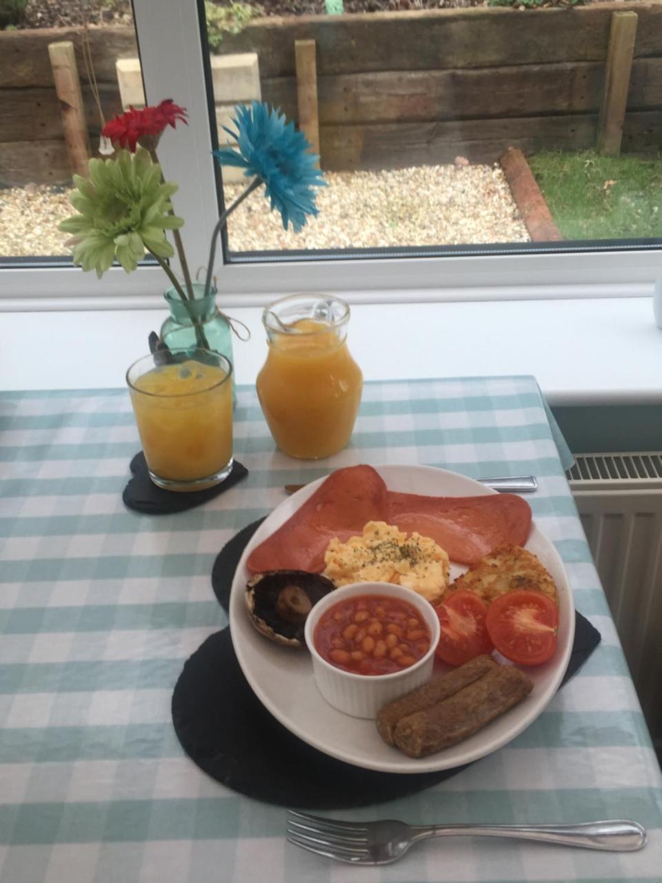 Ashbrook Bed And Breakfast ลันดิดโน ภายนอก รูปภาพ